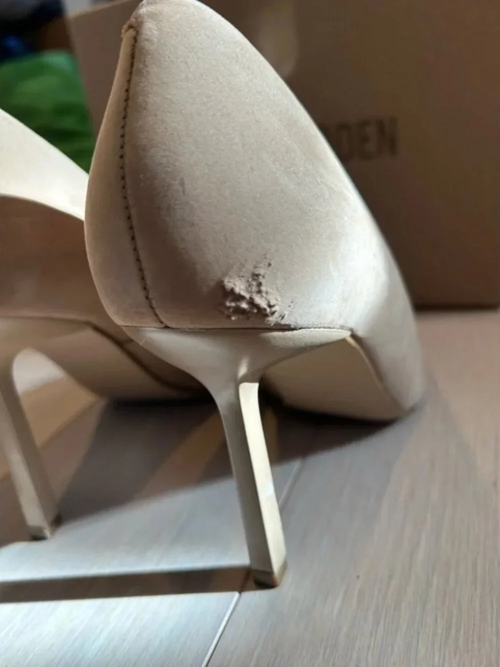 Steve‎ Madden Classie tan nubuck stilettos
